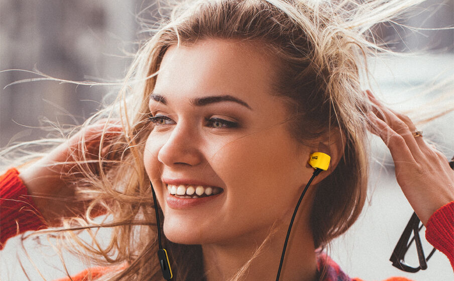 Y20U Signature AKG sound. - Image